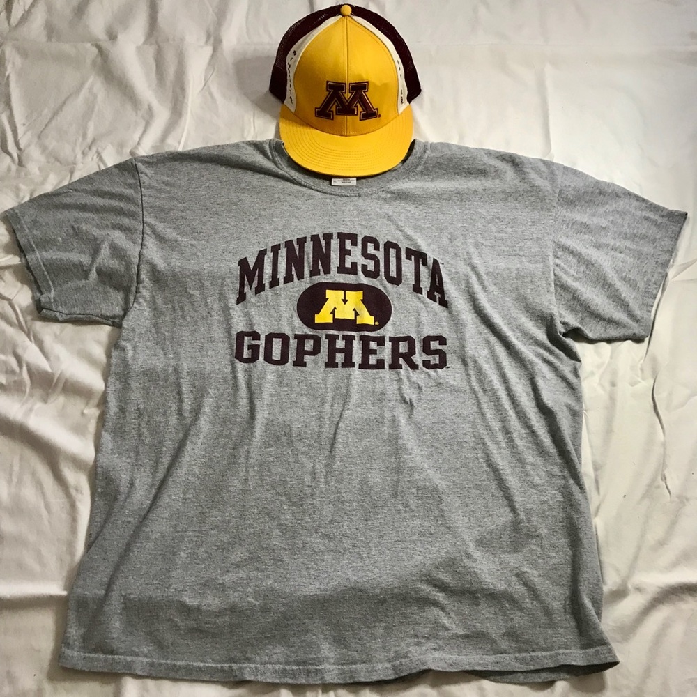 Minnesota Gophers T with SnapBack included